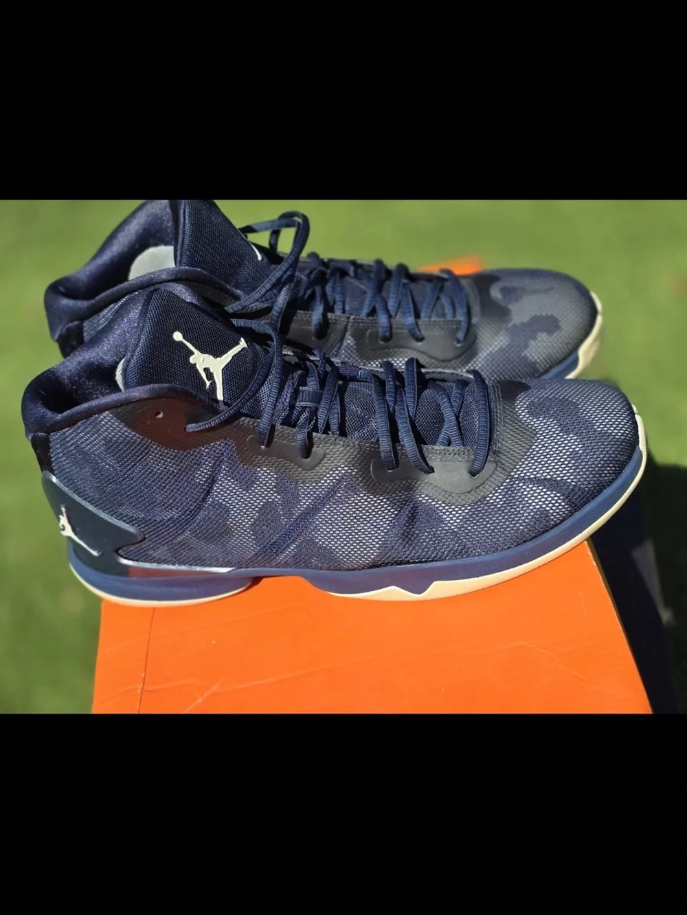 Air Jordan Men’s Navy Blue Basketball Shoes Navy blue camo Jordan’s size 13